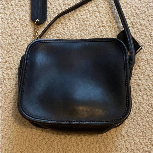 !TAKING OFFERS! Coach Shoulder Bag - Picture 3 of 5